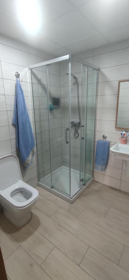 Se Alquila Habitacion Muy Luminosa Con Bano Privado En Apartamento Compartido Rincon de la Victoria Exterior photo