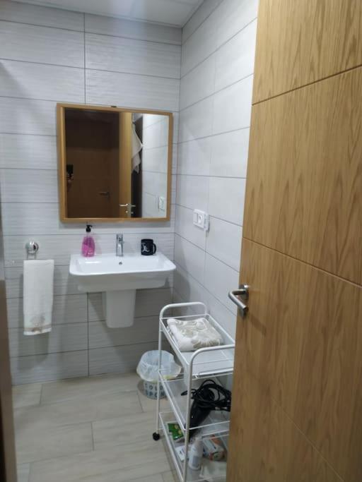 Se Alquila Habitacion Muy Luminosa Con Bano Privado En Apartamento Compartido Rincon de la Victoria Exterior photo